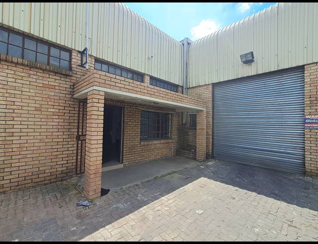 625M² WORKSHOP TO LET IN DUNCANVILLE